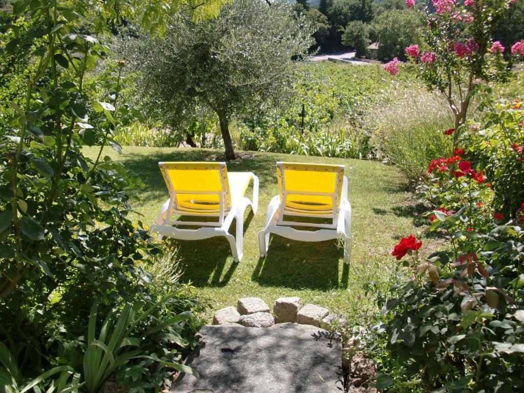 Le Grand Jardin Acomodação com café da manhã Lafare Exterior foto