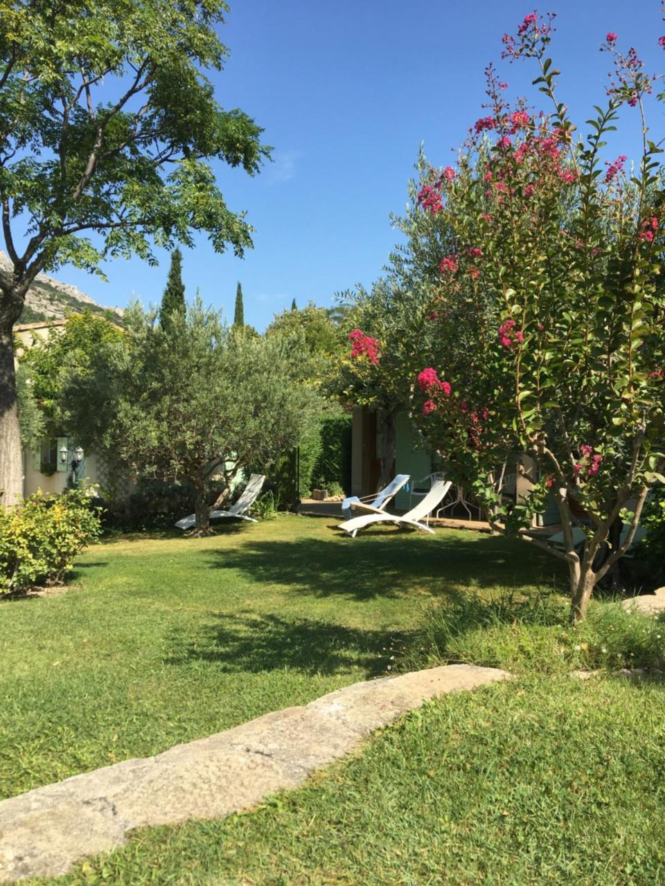 Le Grand Jardin Acomodação com café da manhã Lafare Exterior foto