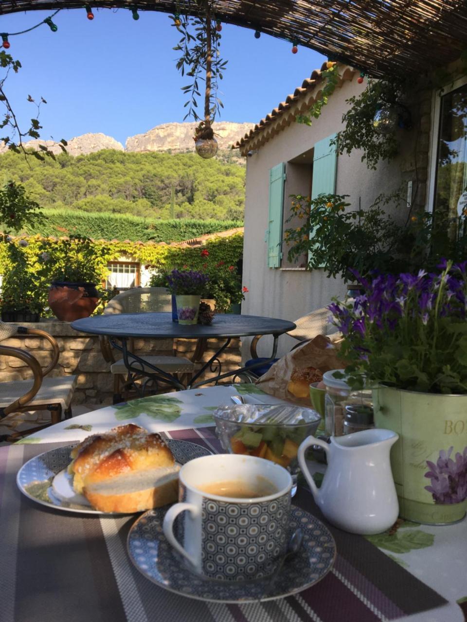 Le Grand Jardin Acomodação com café da manhã Lafare Exterior foto