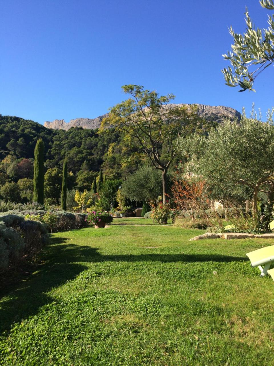 Le Grand Jardin Acomodação com café da manhã Lafare Exterior foto