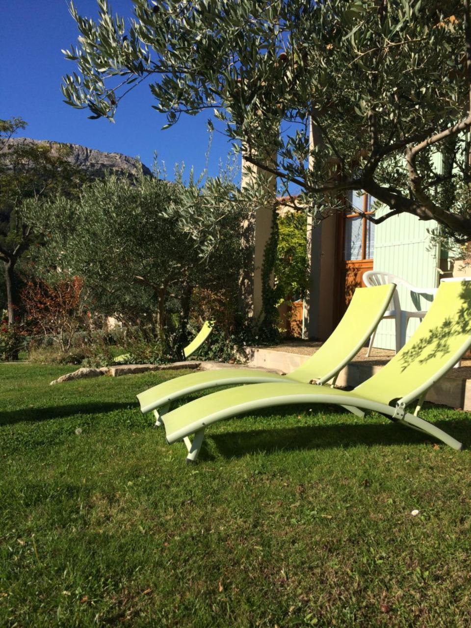Le Grand Jardin Acomodação com café da manhã Lafare Exterior foto