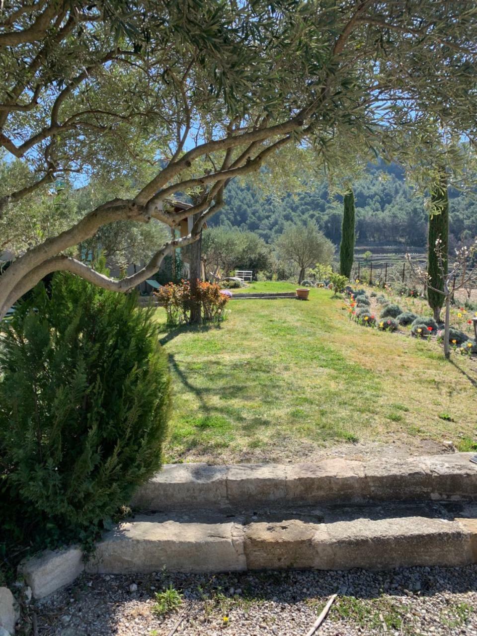 Le Grand Jardin Acomodação com café da manhã Lafare Exterior foto